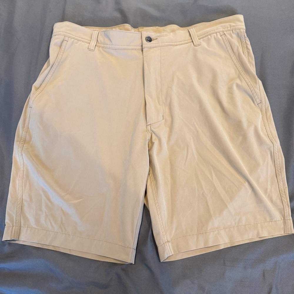 FootJoy Shorts Mens 35 Khaki Golf Performance Stretch Lightweight Zip Pockets‎
